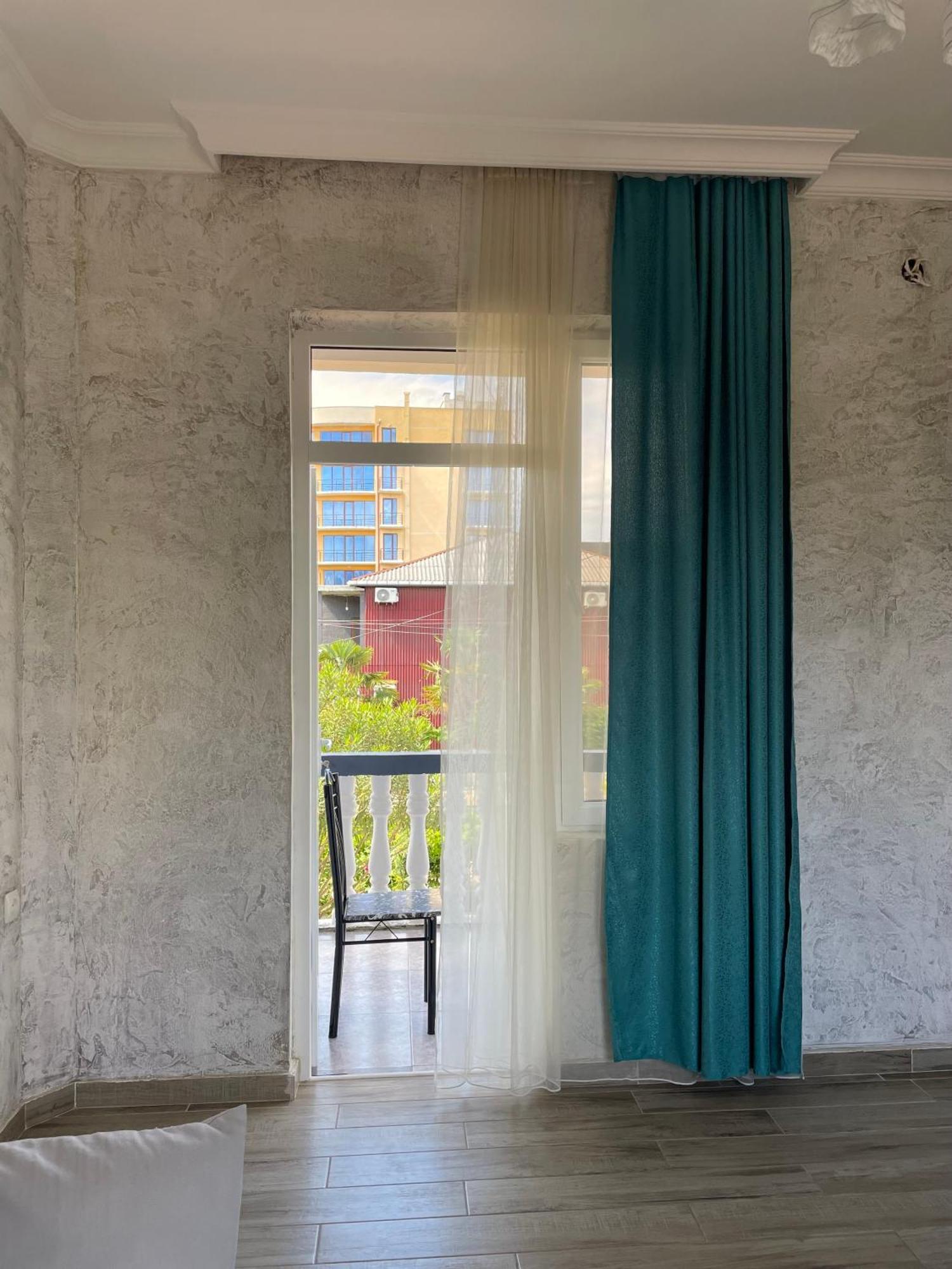 Sun Kissed Hotel Kobuleti ภายนอก รูปภาพ